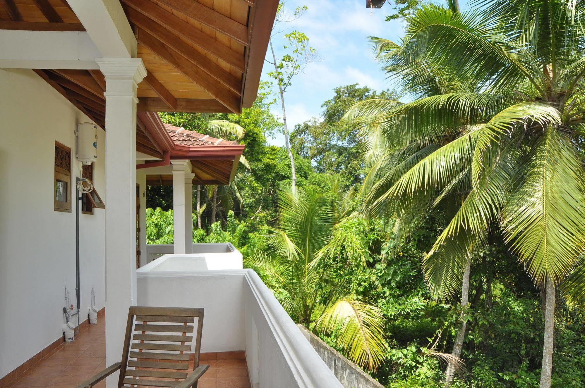 Sakura Villa Bentota Buitenkant foto