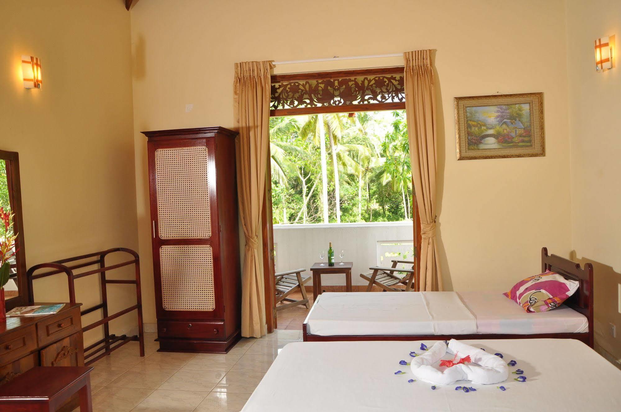 Sakura Villa Bentota Buitenkant foto