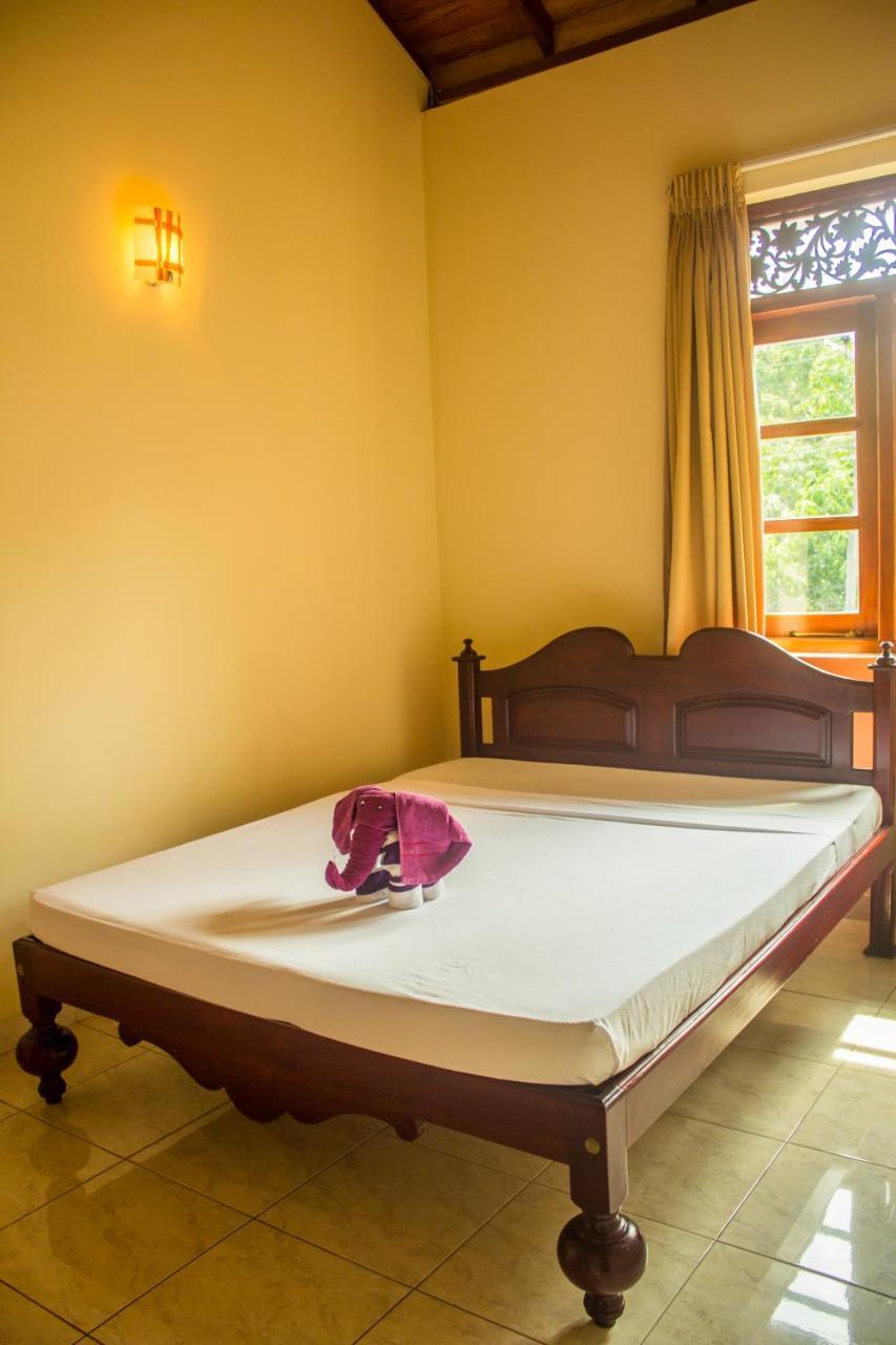 Sakura Villa Bentota Buitenkant foto