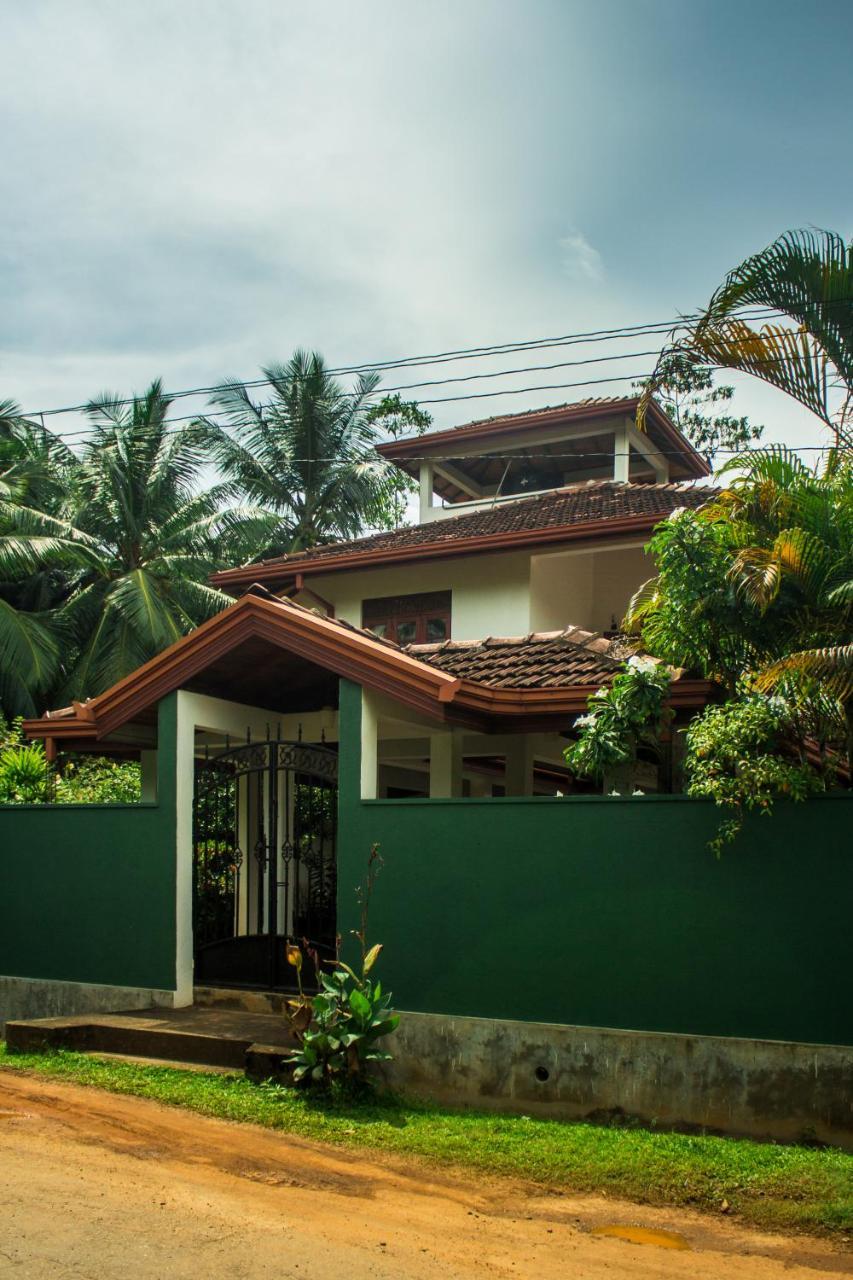 Sakura Villa Bentota Buitenkant foto