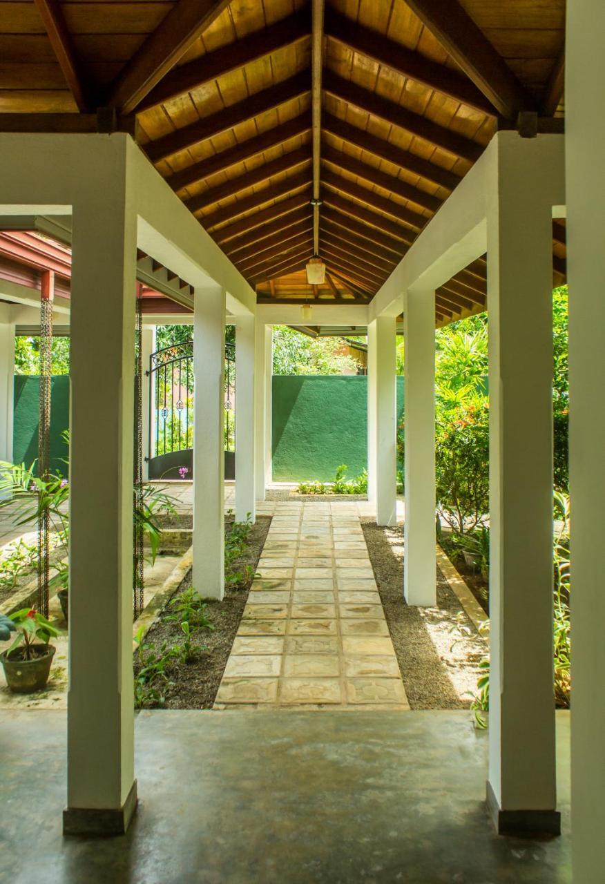 Sakura Villa Bentota Buitenkant foto